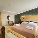5 By Gd Apartament